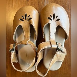 HTF Old Navy Tan Clogs Toddler Size 8